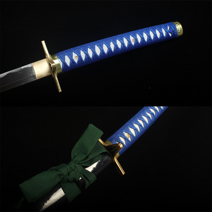 Katana Zanpakuto Hyorinmaru di Hitsugaya Toshiro