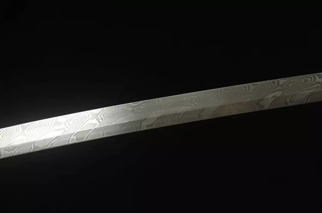 Lame-Roi-de-la-Guerre-Acier-Damas